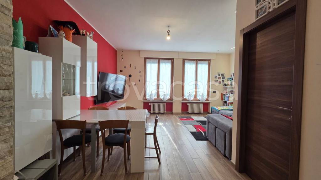 appartamento in vendita ad Arosio