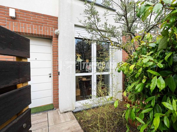 casa indipendente in vendita ad Arosio