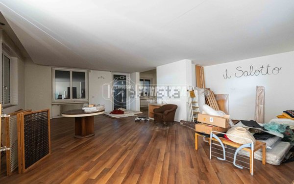 appartamento in vendita ad Arosio