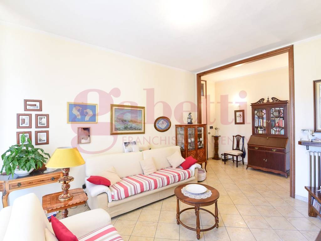 appartamento in vendita ad Arosio