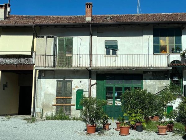 casa indipendente in vendita ad Arosio