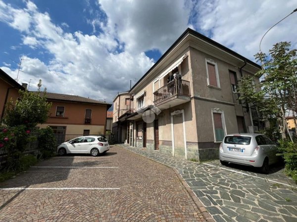 appartamento in vendita ad Arosio