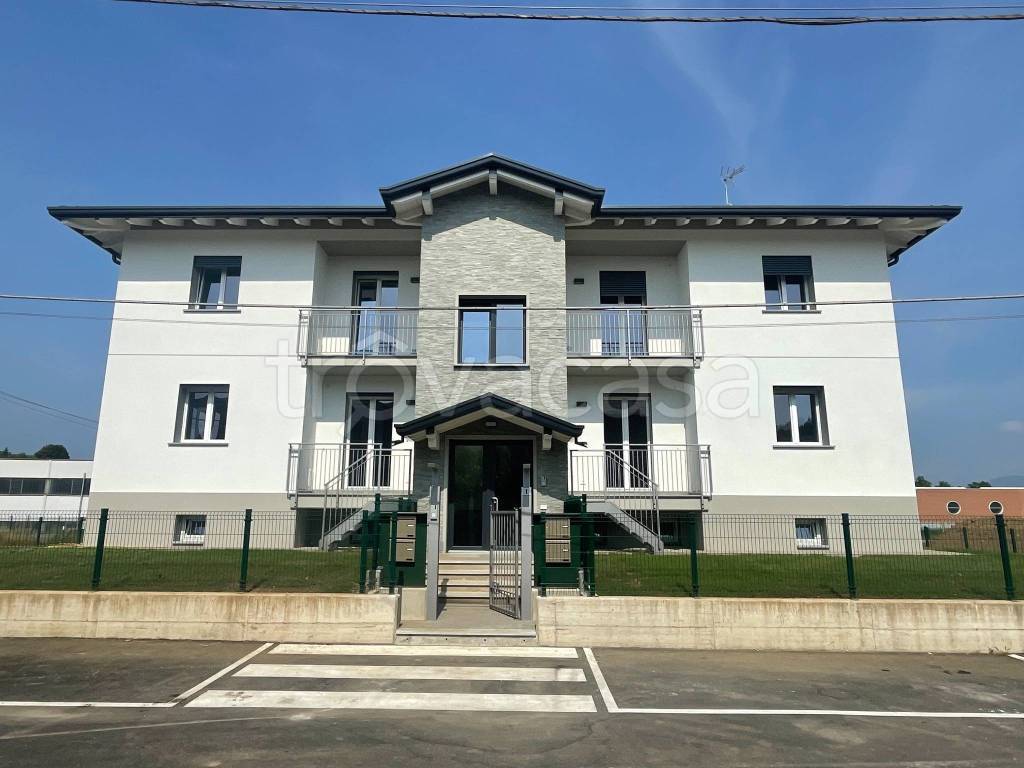 appartamento in vendita ad Arosio
