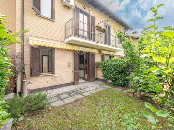 casa indipendente in vendita ad Arosio