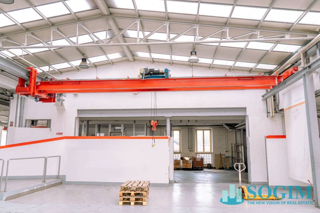 locale commerciale in vendita ad Arosio