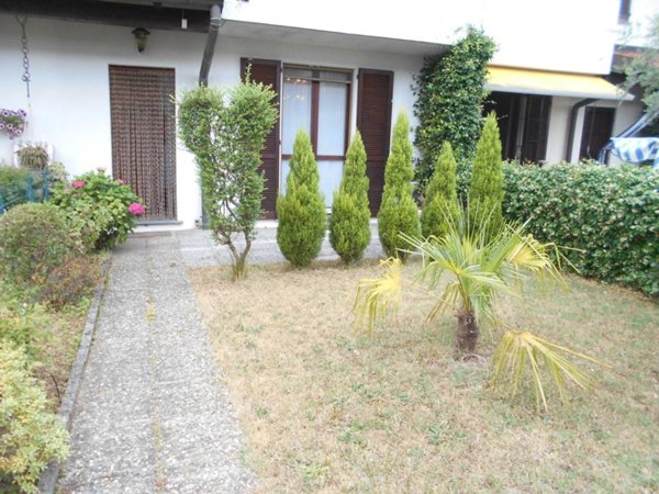 casa indipendente in vendita ad Arosio