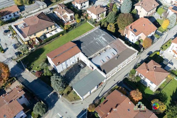 loft in vendita ad Arosio