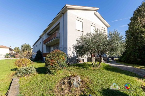 casa indipendente in vendita ad Arosio