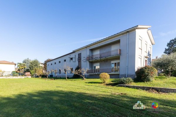 casa indipendente in vendita ad Arosio