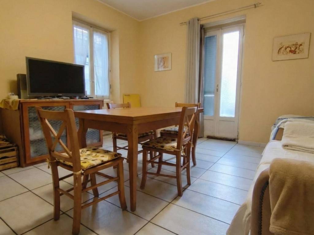 appartamento in vendita ad Arosio