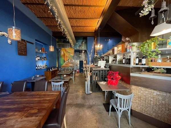 negozio in vendita ad Arosio