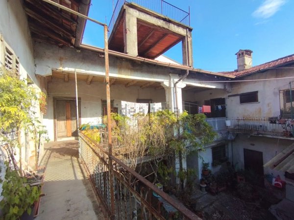 casa indipendente in vendita ad Arosio