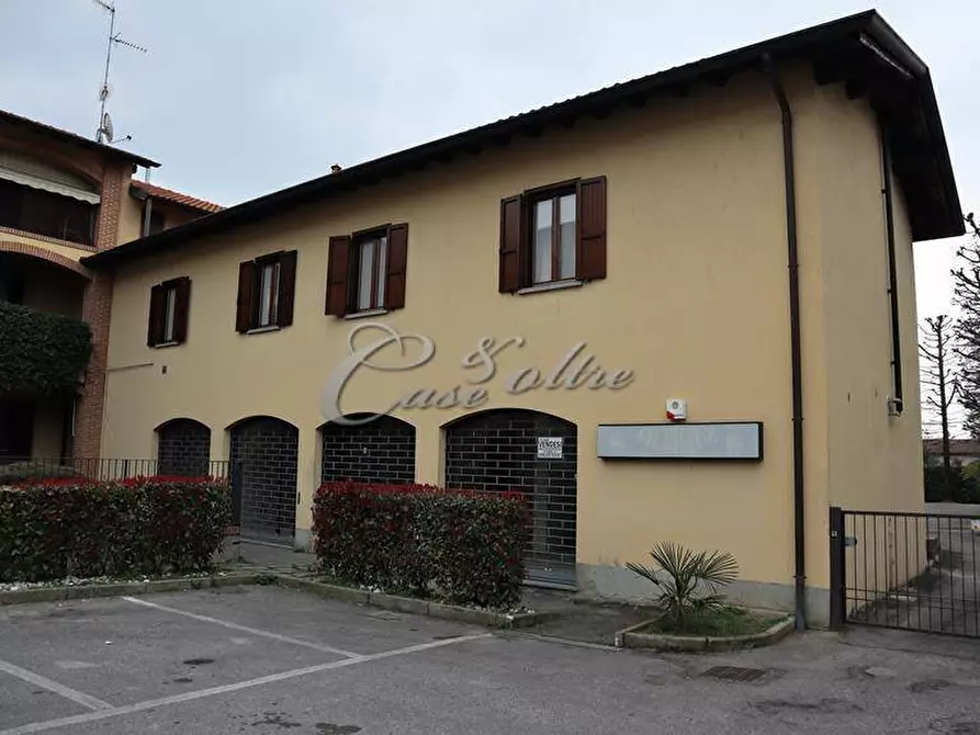 negozio in vendita ad Arosio