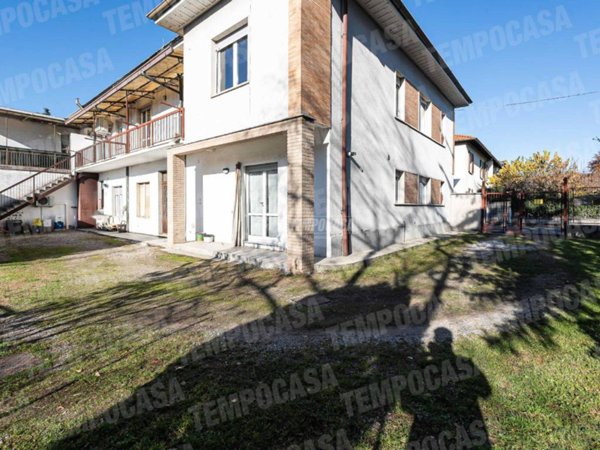 appartamento in vendita ad Arosio