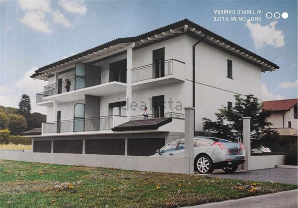 appartamento in vendita ad Arosio