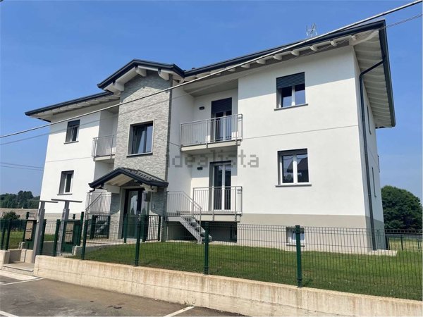 appartamento in vendita ad Arosio