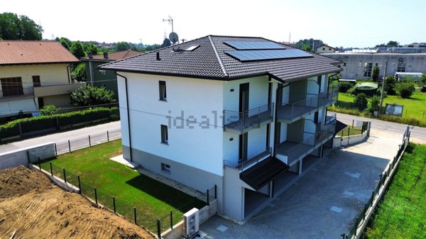 appartamento in vendita ad Arosio
