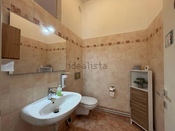 ufficio in vendita ad Arosio