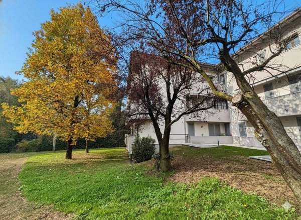 appartamento in vendita ad Arosio