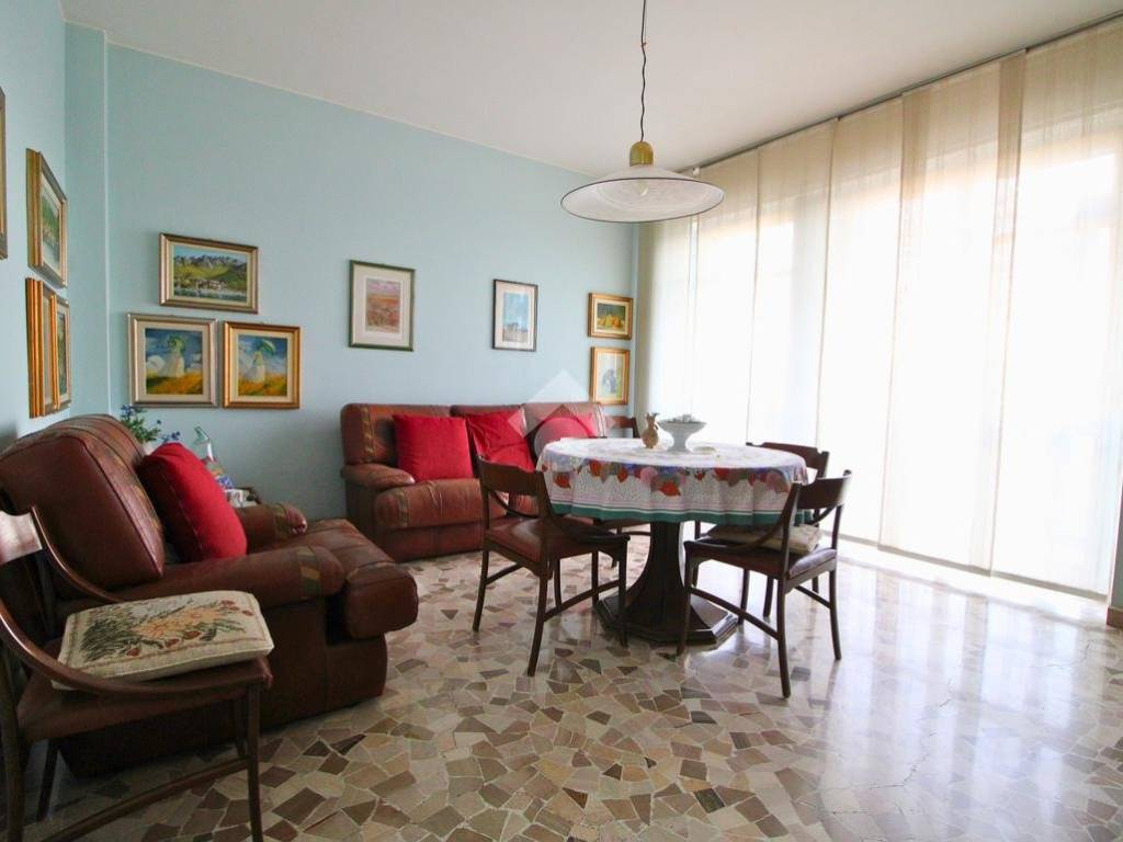 appartamento in vendita ad Arosio