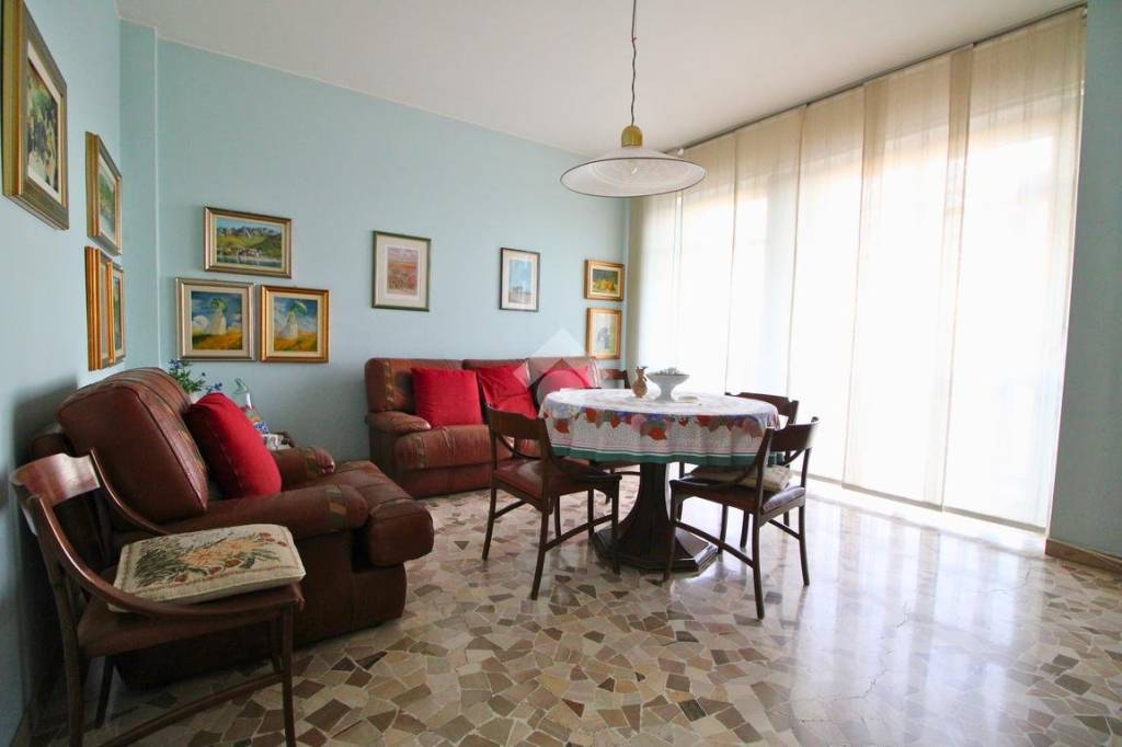 appartamento in vendita ad Arosio