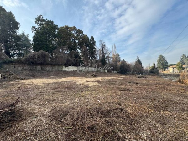 terreno agricolo in vendita ad Arosio