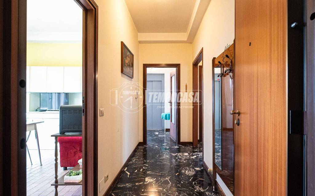 appartamento in vendita ad Arosio