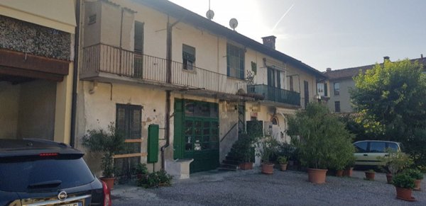 appartamento in vendita ad Arosio