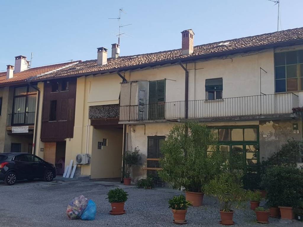 appartamento in vendita ad Arosio