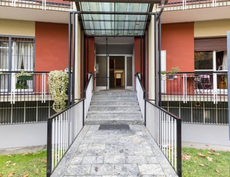 appartamento in vendita ad Arosio