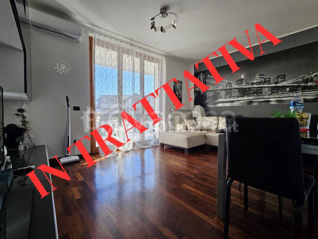 appartamento in vendita ad Arosio