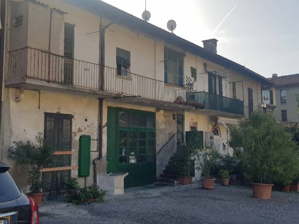 appartamento in vendita ad Arosio
