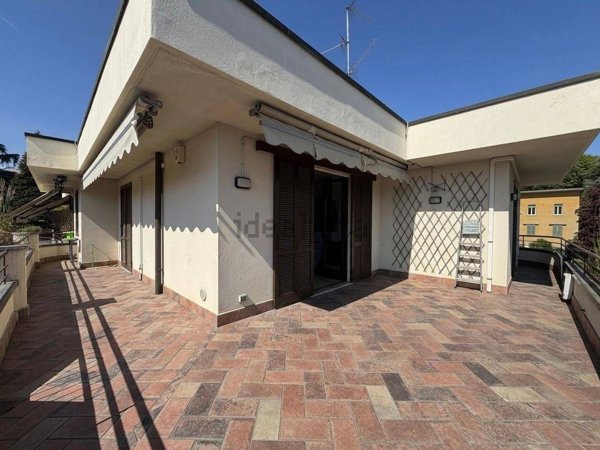 appartamento in vendita ad Arosio