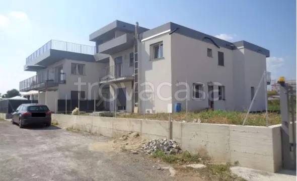 appartamento in vendita ad Arosio