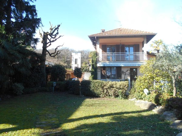 appartamento in vendita ad Arosio