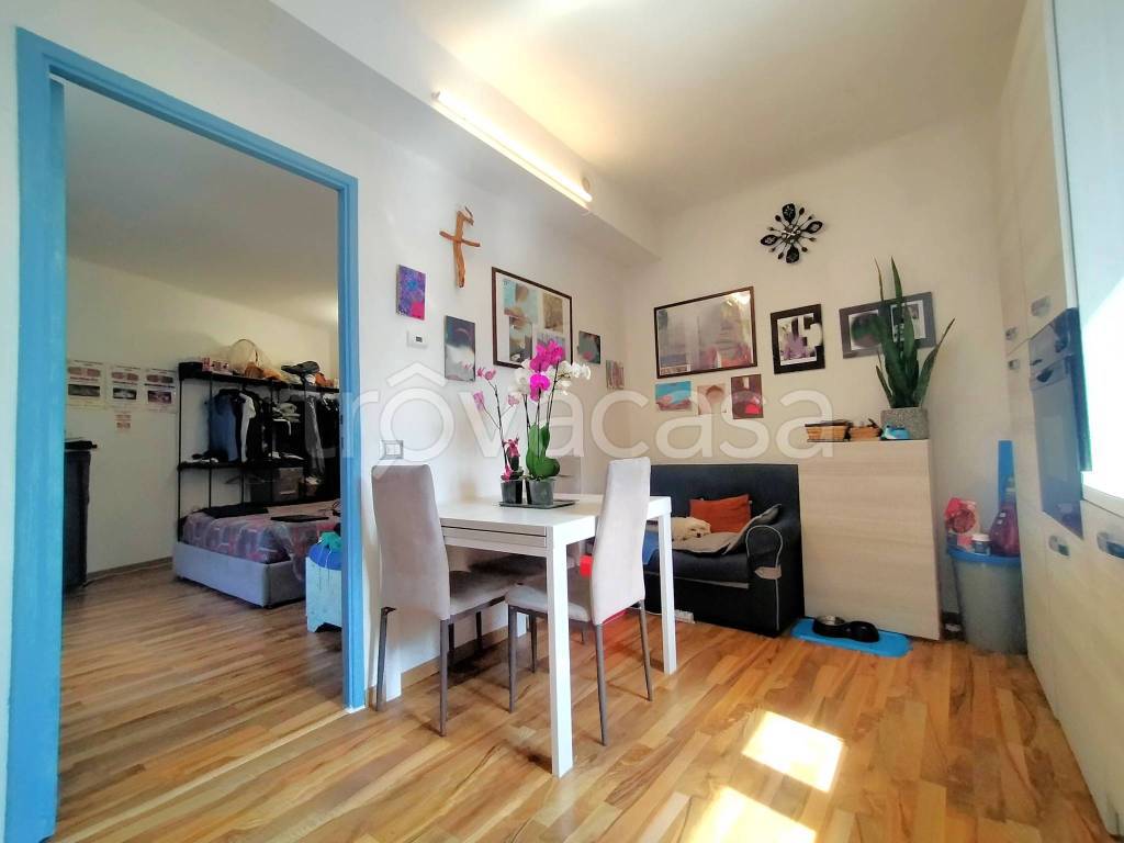 appartamento in vendita ad Arosio