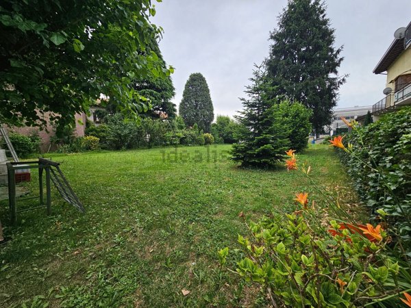 terreno edificabile in vendita ad Arosio