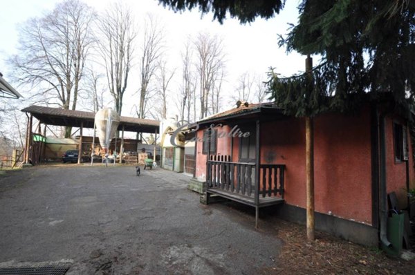 villa in vendita ad Arosio