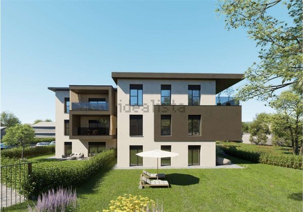 appartamento in vendita ad Arosio