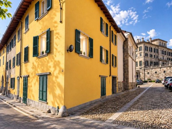 appartamento in vendita ad Arosio