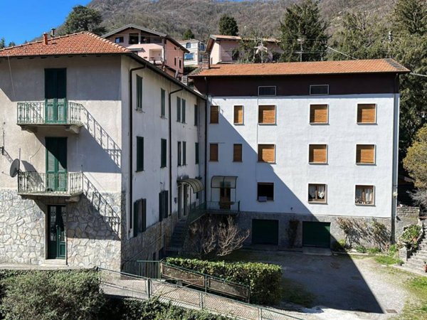 casa indipendente in vendita ad Asso