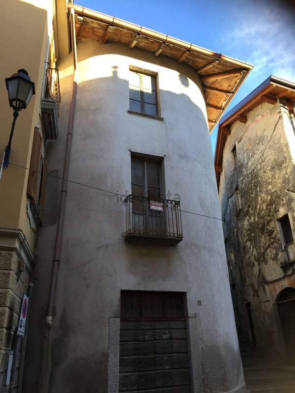 appartamento in vendita ad Asso