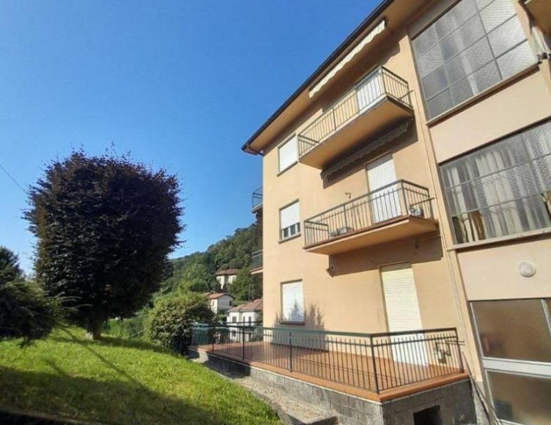 appartamento in vendita ad Asso