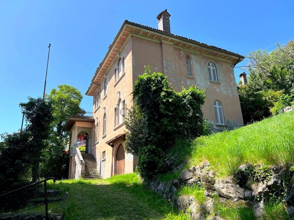 casa indipendente in vendita ad Asso