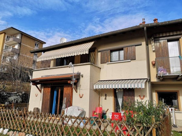 appartamento in vendita ad Asso