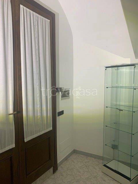 appartamento in vendita ad Asso