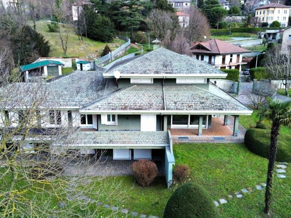 casa indipendente in vendita ad Asso