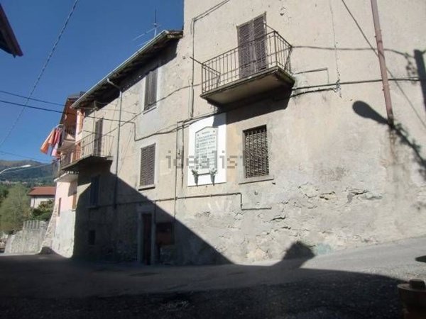 appartamento in vendita ad Asso