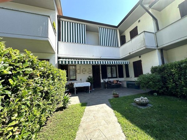 casa indipendente in vendita ad Asso