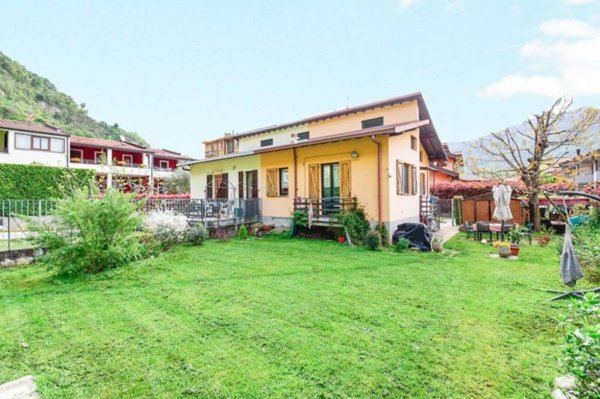 casa indipendente in vendita ad Asso